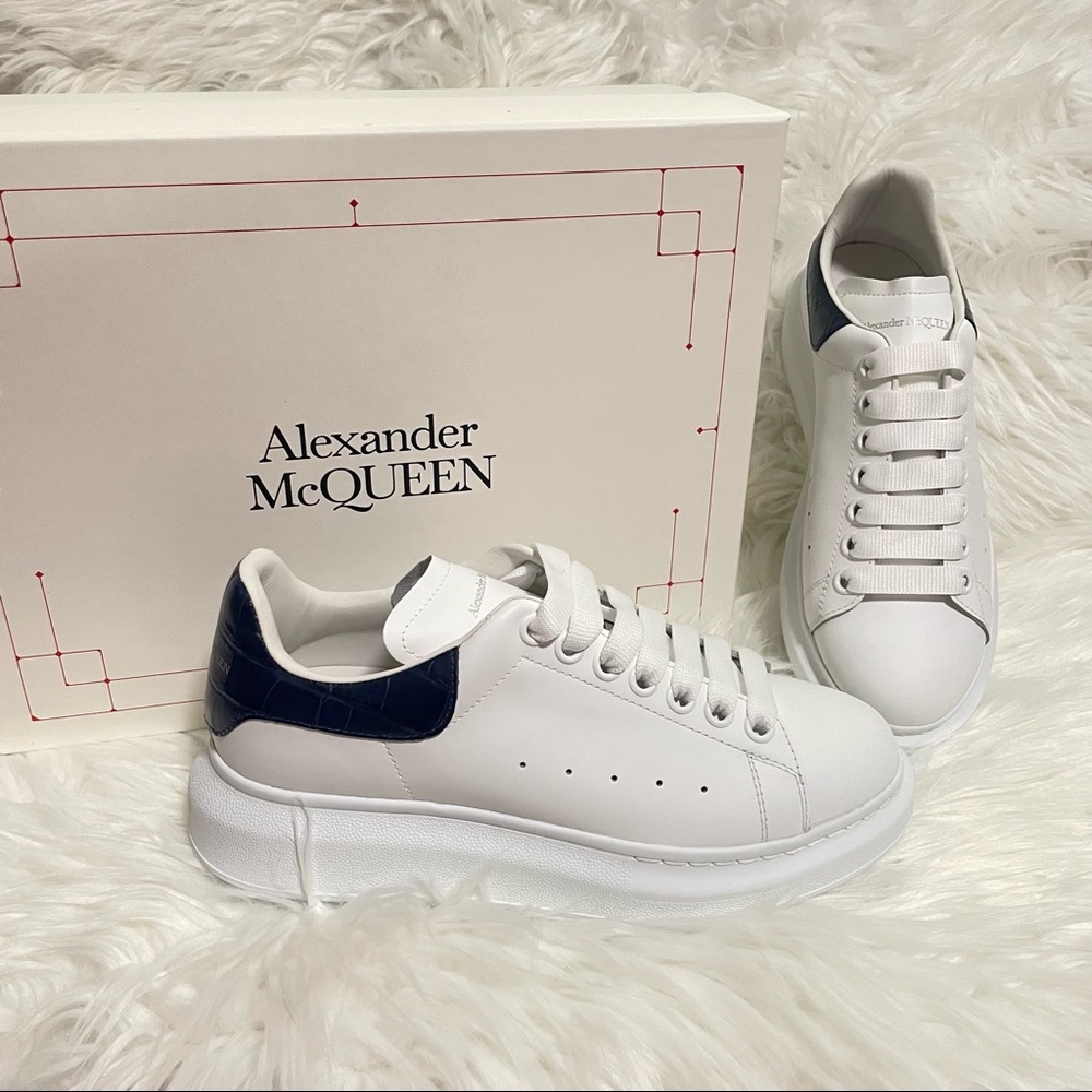 Alexander McQueen Oversize Platform Sneaker size 38